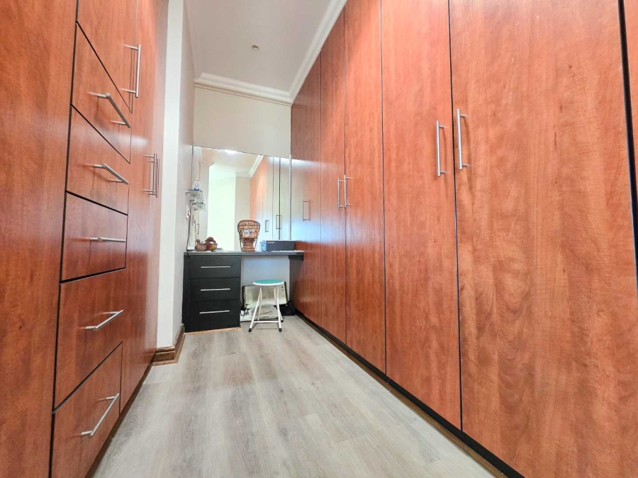 4 Bedroom Property for Sale in Stilbaai Wes Western Cape